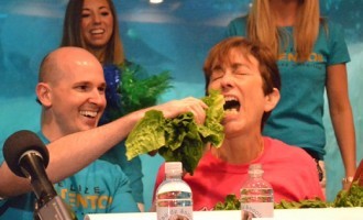 Teenagers Are Forgoing Hot Dog & Pie Eating Competitions & Opting For A Weirder, Greener Alternative