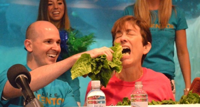 Teenagers Are Forgoing Hot Dog & Pie Eating Competitions & Opting For A Weirder, Greener Alternative