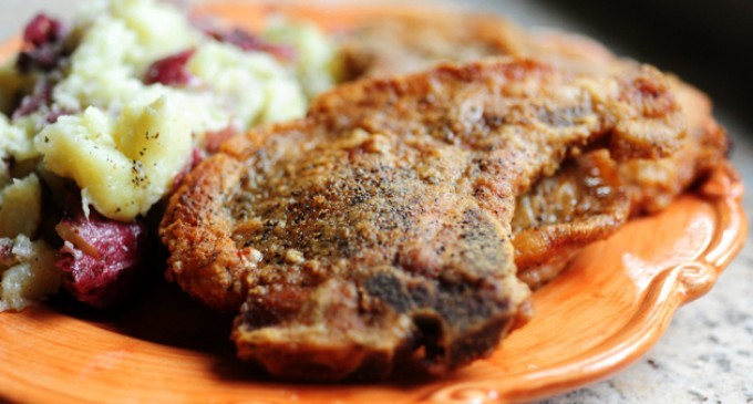 If You Like Tender Pork Chops Then This Pan Fried Recipe Will Be Your New Weekday Favorite!