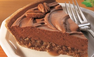 Straight From The HERSHEY Factory: This Chocolate Mousse & Praline Pie Was Pure Heaven!!!