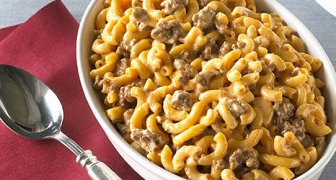 This Recipe For Cheeseburger Mac & Cheese Will Have Everyone Begging For Seconds