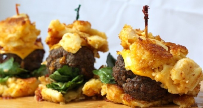 These Mac & Cheese Burger Sliders Have Taken Sliders To A Whole Level: We Can’t Stop Eating Them!