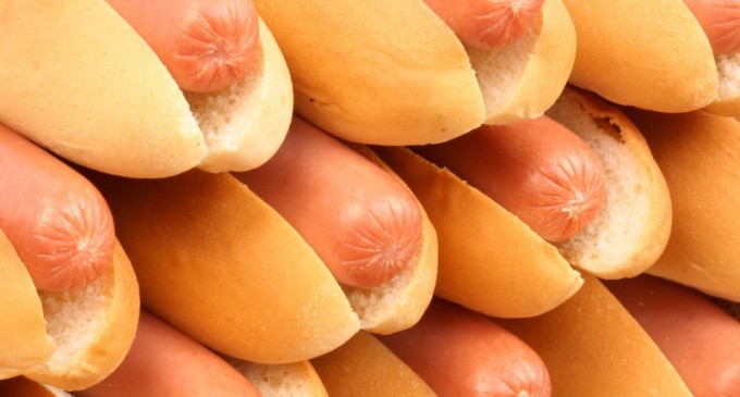 If You Ever Needed A Reason To Never Eat Another Hot Dog Then You Definitely Need To See This