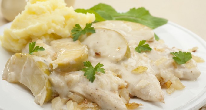 If You Want To Make A Tender Herb Chicken With A Savory & Rich Cream Sauce Then Check This Out!