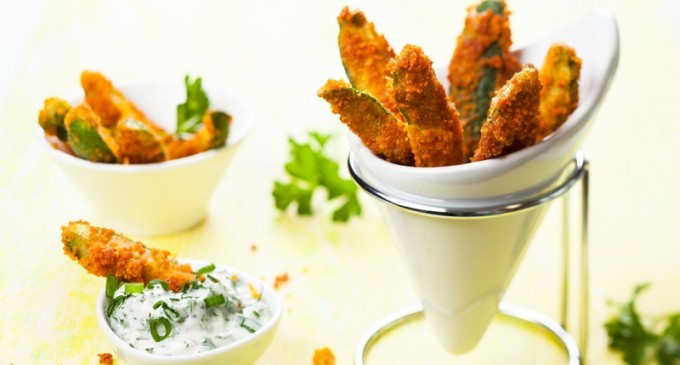 We Can’t Stop Eating These Golden Fried Zucchini Fries: They Are Both Delicious & Addicting!
