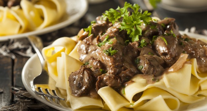 This One Pot Beef Stroganoff Only Needs Five Basic Ingredients & Can Be Made In Half An Hour