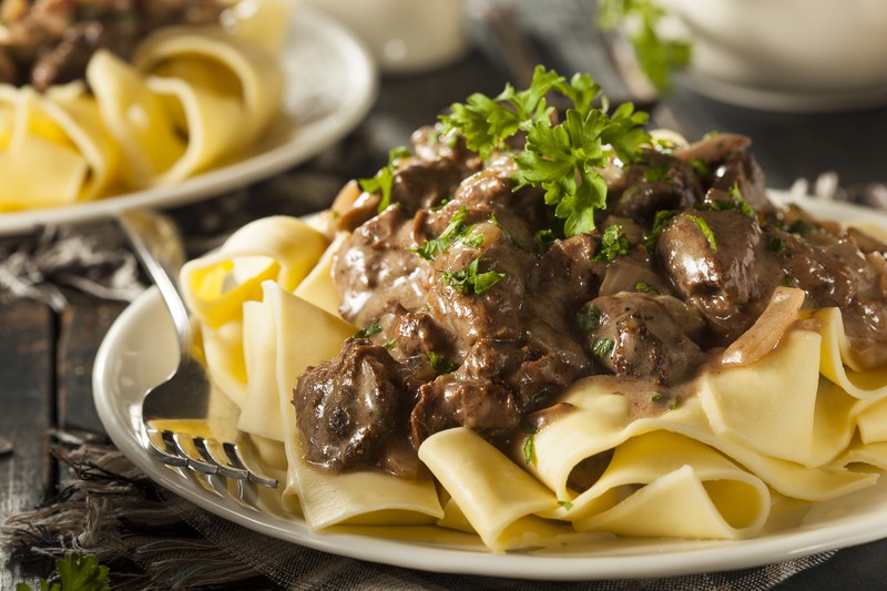 This One Pot Beef Stroganoff Only Needs Five Basic Ingredients & Can Be