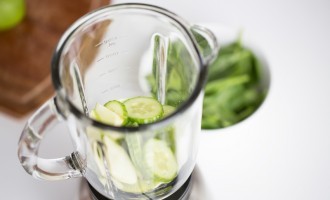 Seven Things You Should Never Ever Put In Your Blender… Like Ever!