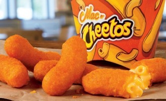 The Reviews Are In: Are Burgers King’s New Popular Mac & Cheetos Worth All The Hype? Find Out Here!