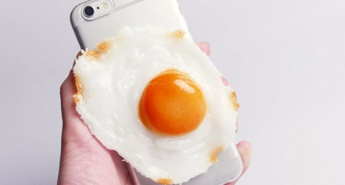 These Phone Cases Are Actually Starting To Become A Big Deal & They Look Super Realistic