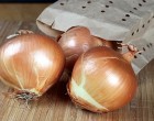 Keep Those Onions, Garlic & Shallots Fresh For Months: This Old School Hack Has Been Around Forever!