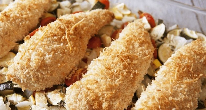 This Homemade Parmesan Chicken Recipe Is Actually Really Healthy & Made On The Lighter Side!