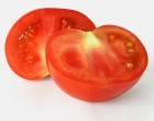 Have A Leftover Tomato? Instead Of Putting It In A Zip Lock Bag Try This Instead; They’ll Last Longer
