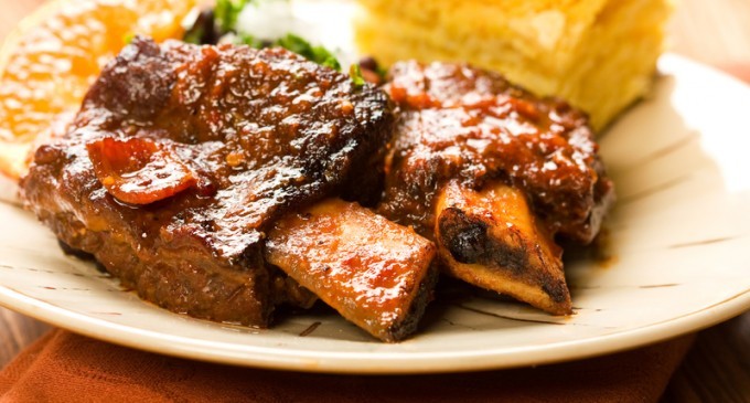 These Asian Short Ribs Are Slow Cooked With Ingredients That Will BLOW YOUR MIND! Damn This Was Good!