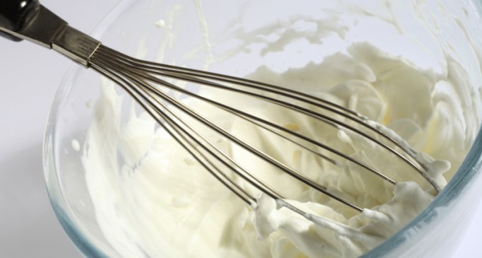 There Is A Big Difference Between Heavy Cream & Whipping Cream That Everybody Always Seems To Mess Up!