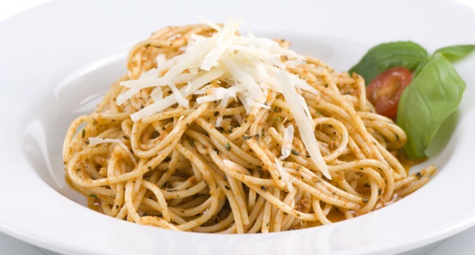 Like Garlic & Cheese This Five Ingredient, No Fuss Pasta Dish Will Be The New Favorite!