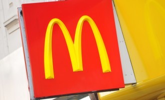 McDonald’s Is Changing What Goes Inside Their Happy Meals & Parents Couldn’t Be Happier About It!