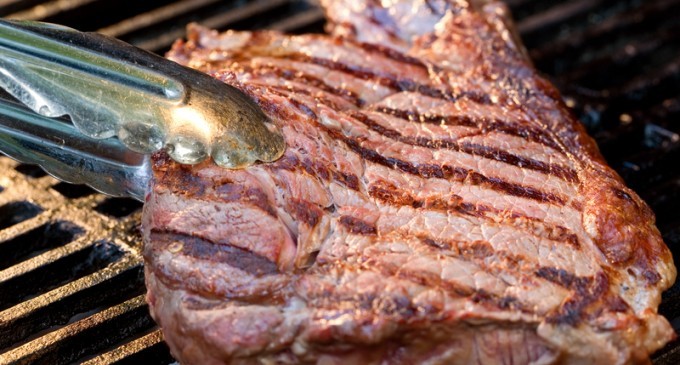 Need To Fire Up The Grill & BBQ That Juicy Steak? Find Out What Marinade & Temperature Would Work Best