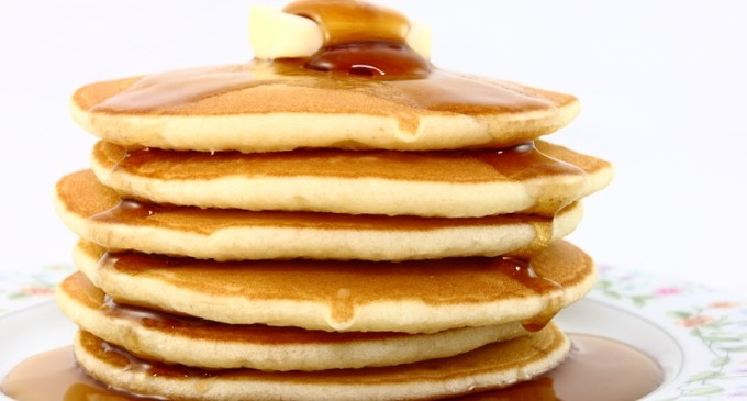 Bachelor Pancakes: How To Make One Sad, Single Pancake Without Using The Entire Box & Making Too Many