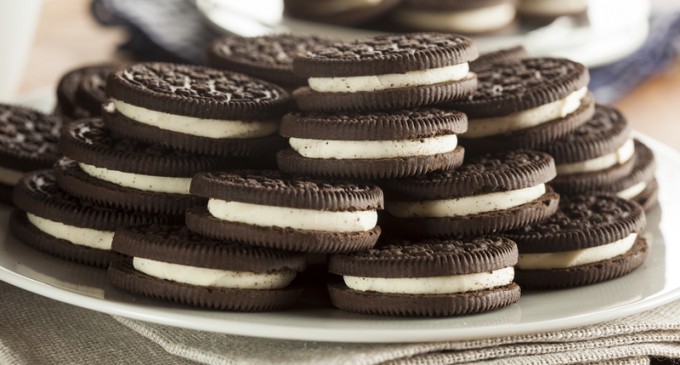 Oreo Is Debuting A New Cinnamon Bun Flavor & May Be Bringing Back An Old Favorite Everyone Loves!