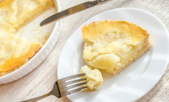 This Pineapple Cheesecake Tart May Look Basic & Not That Special But The Flavor Is Absolutely Phenomenal