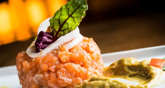 What This Waiter Failed To Do Got Him Arrested, You’ll Never Believe What Happened!!