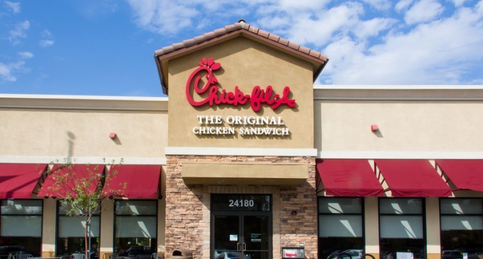 Chick-fil-A Is Trying To Attract New Customers & Offering Something That No Other Fast-Food Restaurant Has