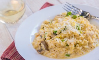 Everybody Keeps On Asking For This Cheesy Parmesan Risotto Recipe; We Can’t Blame Them Either!