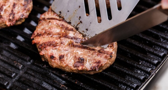 This Juicy Hamburger Patty Is Hiding A Really Big Secret That Is Fooling Everyone