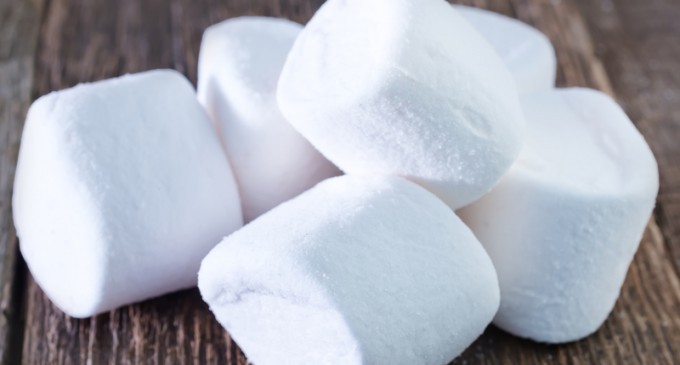 Ever Wondered How To Make Marshmallows? These Pillowy-Soft Treats Are Super Easy To Make & Are Delish!