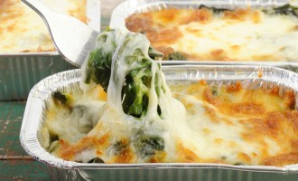 The Creamier The Better: This Cheesy Casserole Couldn’t Get Any Better Especially With This Added Ingredient!