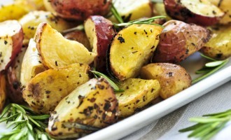 Why Go For A Boring, Flavorless Side Dish When It’s Easier To Make These Roasted Rosemary Dijon Potatoes Instead?
