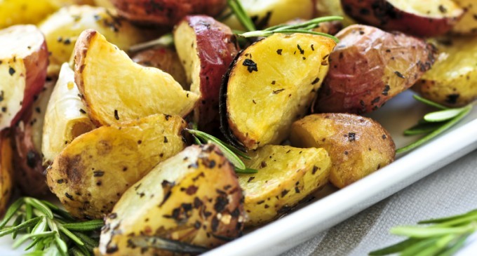 Why Go For A Boring, Flavorless Side Dish When It’s Easier To Make These Roasted Rosemary Dijon Potatoes Instead?