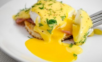 Make Breakfast Better With This Easy To Follow Recipe For Eggs Benedict With A Rich Hollandaise Sauce