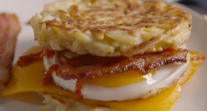 This Epic Mason Jar Hack Is The Secret For Cooking Eggs To Absolute Perfection!
