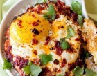 Just A Little Bit Of This Secret Ingredient Will Make Fried Eggs A Heck Of A Lot Better – This Is A Must Try!