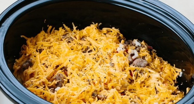 An Important Rule Of Thumb Everyone Needs To Remember When Making An Egg Casserole In The Slow Cooker
