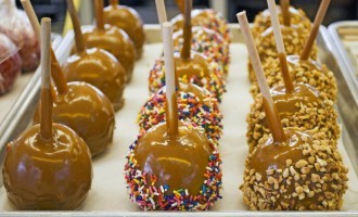 Caramel Apples Are A Pain To Make But We Just Found Out How To Avoid The Sticky Mess