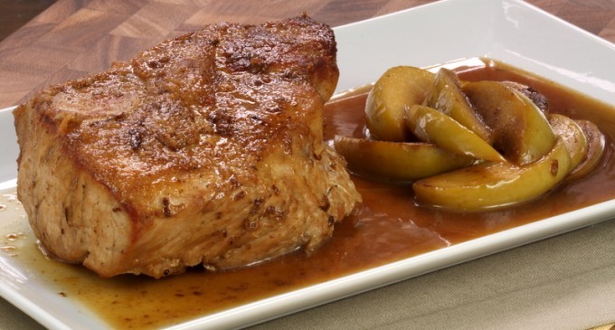 This Pork Tenderloin Is To Die For: It’s Glazed With Apples & Slowly Baked To Perfection