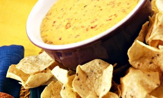 Looking For A Really Good Appetizer That Everyone Will Rave About? This Queso Dip Is Perfect-o!