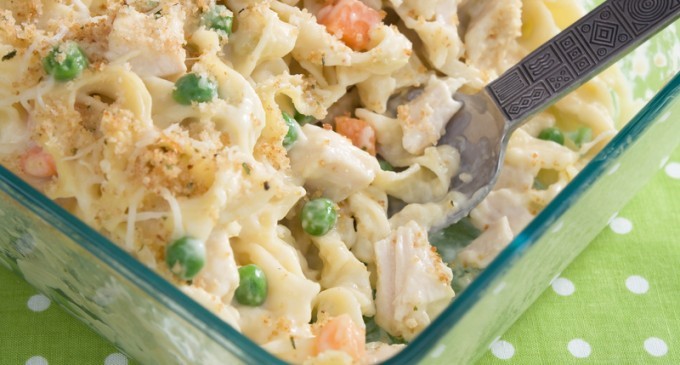 This Recipe Is Perfect For A Big Family Dinner Or Pot Luck But Be Careful… It’s Super Addicting