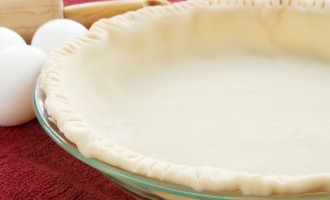 Need A Pie Crust? Try Out This Old Fashioned Version It’s Light, Flaky & Comes Out Perfect Every Single Time