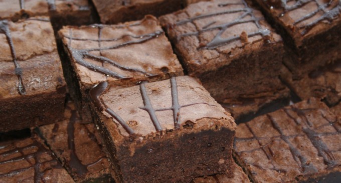 Craving Some Chocolate? These Double Chocolate Brownies Are The Perfect Treat & Taste Awe-Mazing!