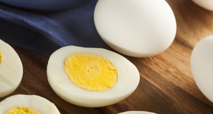Forget The Pot Of Boiling Water: We’re Making Our Hard Boiled Eggs Like This From Now On