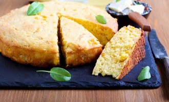 Having Soup Tonight? This Bacon, Cheddar Corn Bread With Melted Butter Is A Must Have