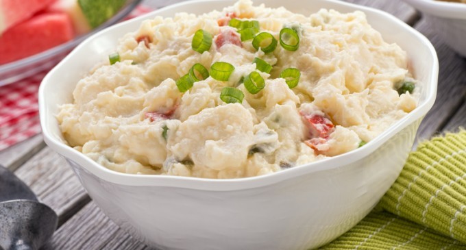 We Couldn’t Tell The Difference When They Told Us This Creamy Potato Salad Was Missing The Main Ingredient
