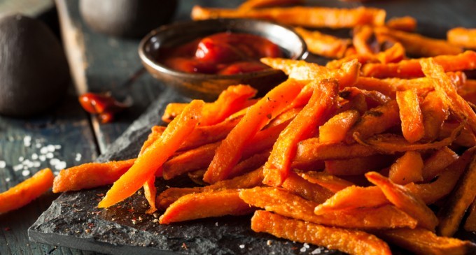 Forget The Deep Fryer & All That Unhealthy Grease & Oil We Made These Sweet Potato Fries A Little Differently