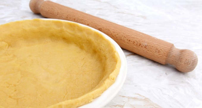 This No-Fuss Pie Crust Only Needs Two Simple Ingredients & Comes Out Perfect Every Single Time!