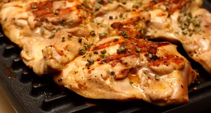 Ditch The Grill & Make These Boneless, Skinless Chicken Thighs In The Oven