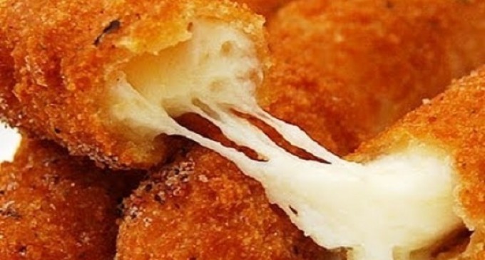 These Cheesy Mozzarella Sticks Tasted Even Better Once We Deep Fried Them With This Special Ingredient